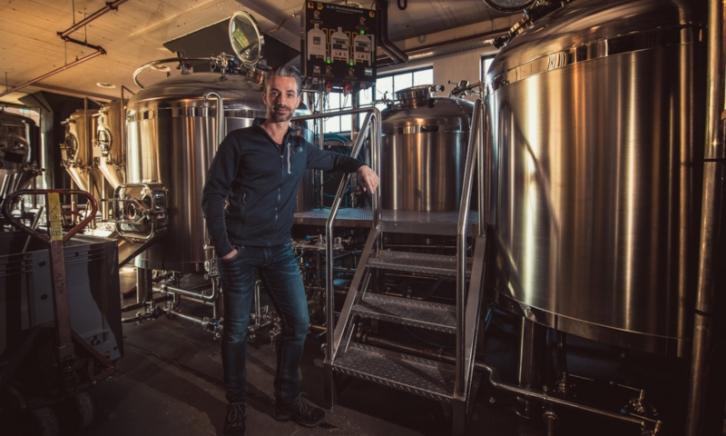 Liberty Craft Beer brouwer in de brouwerij